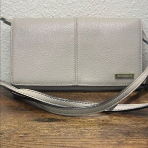 Tignanello Leather Wallet Light Beige Bone